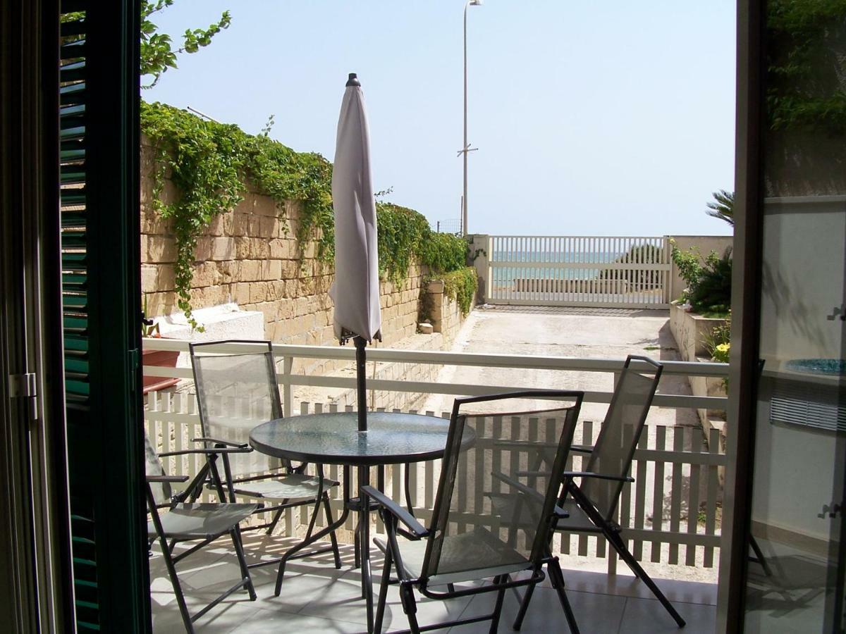 Mare Addosso Villa มารีนาดีรากูซา ภายนอก รูปภาพ